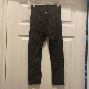Lululemon align 3/4 camo tights
